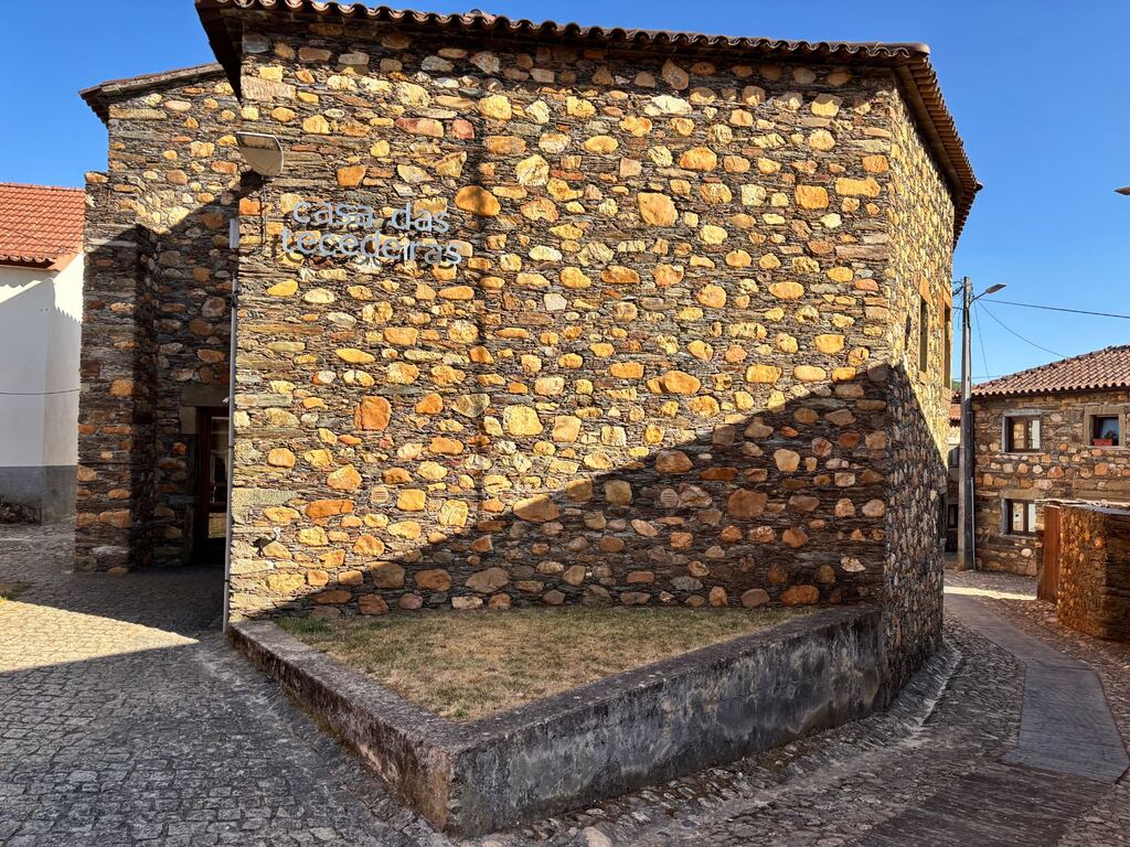 Casa das Tecedeiras, Aldeia do Xisto de Janeiro de Cima